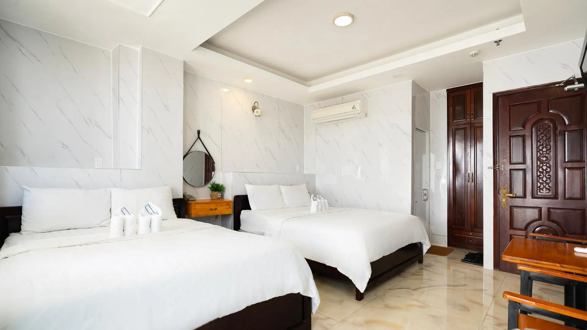 Mai Phuong - Ruby Saigon Hotel Ho Chi Minh City Vietnam