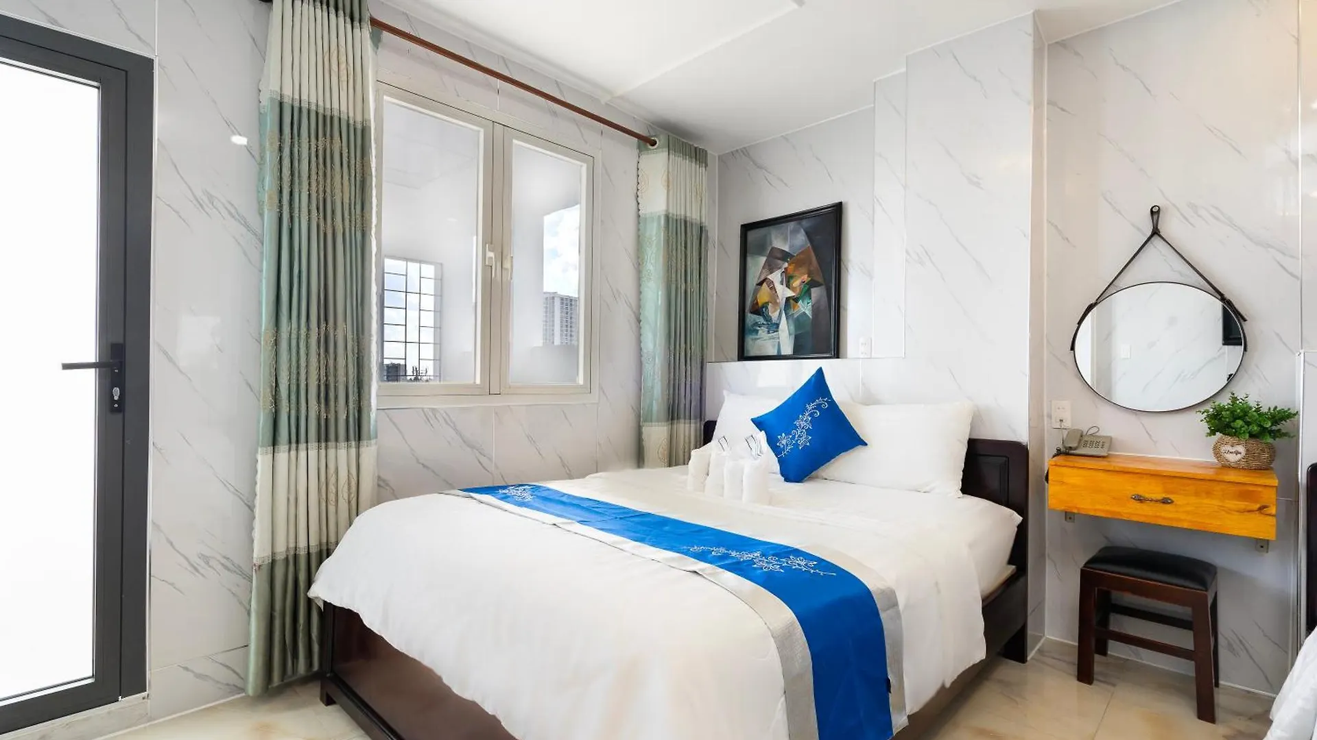 Mai Phuong - Ruby Saigon Hotel Ho Chi Minh City